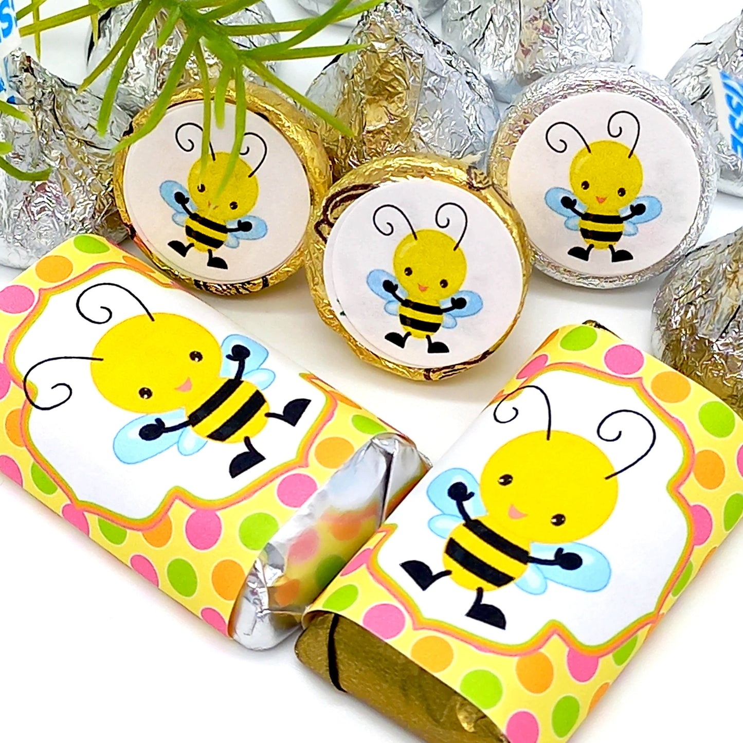 Kiss  miniatures bee stickers