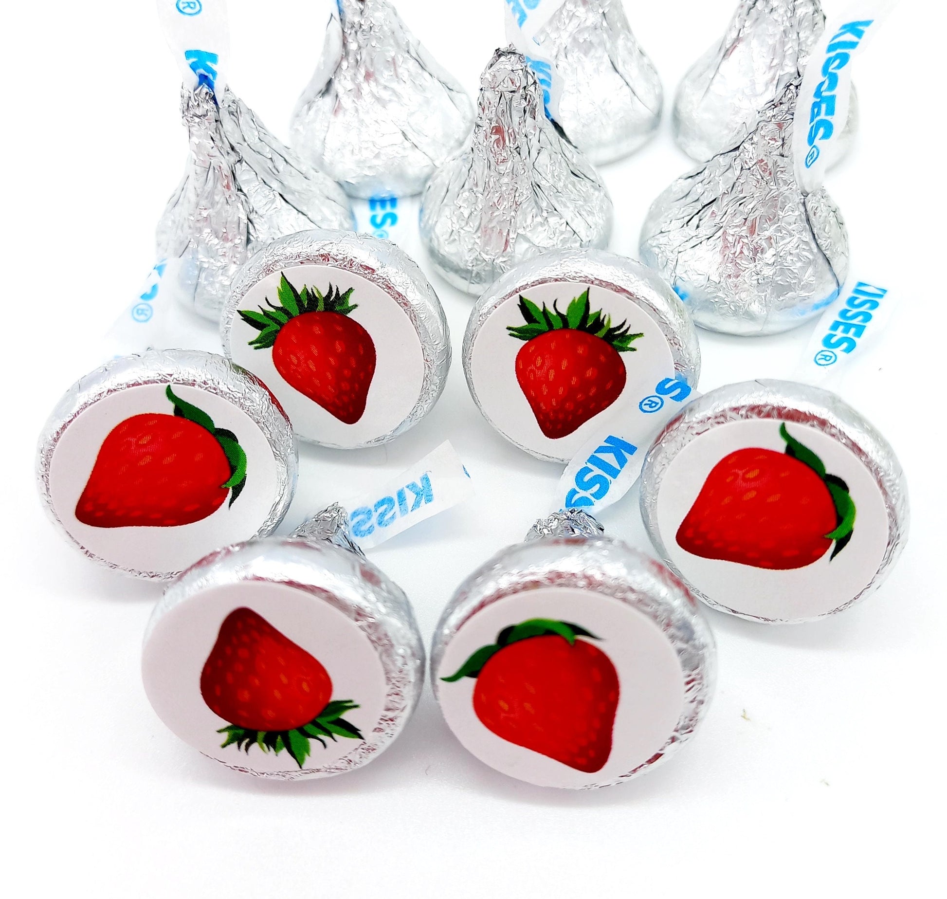 0.75 inches kiss strawberry labels